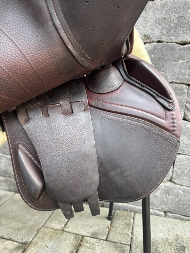 CWD 2gs skokové sedlo