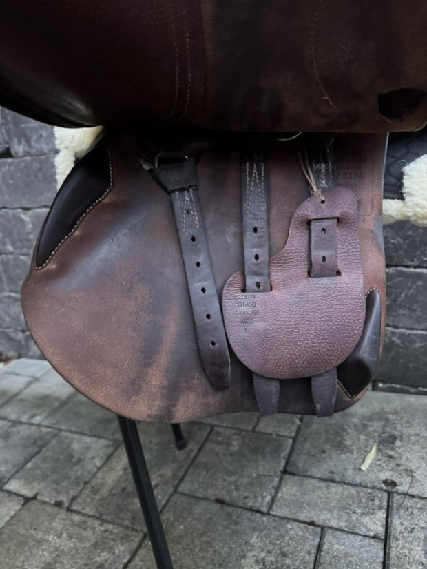 Skokové sedlo Antarés Connexion