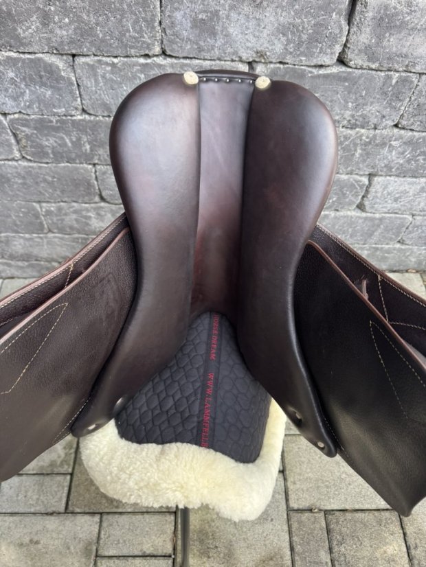 Antarés Signature junior skokové sedlo