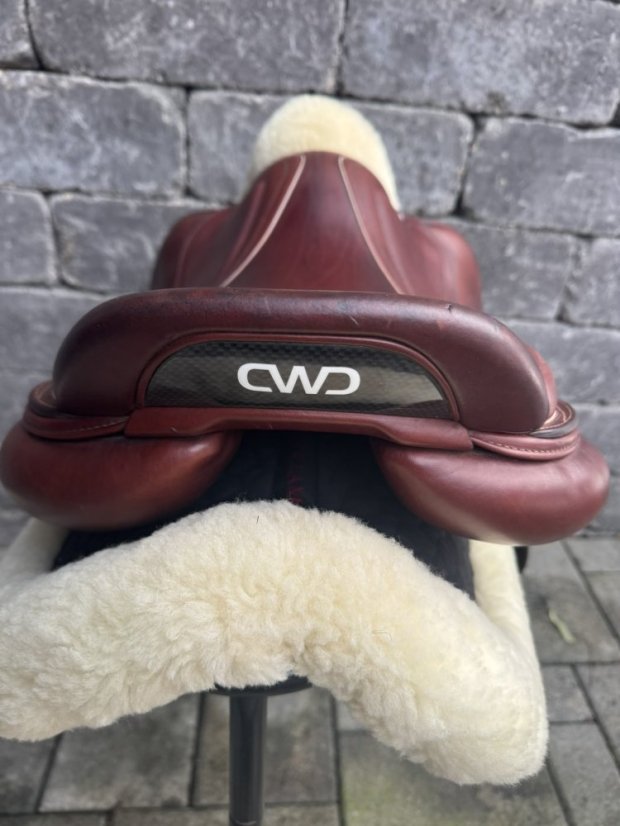 CWD 2gs skokové sedlo