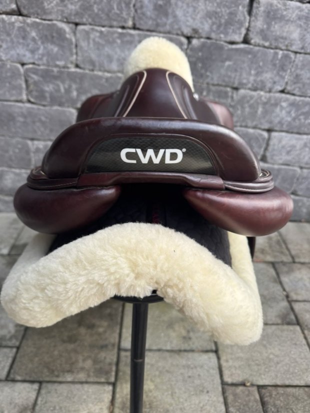 CWD 2gs skokové sedlo