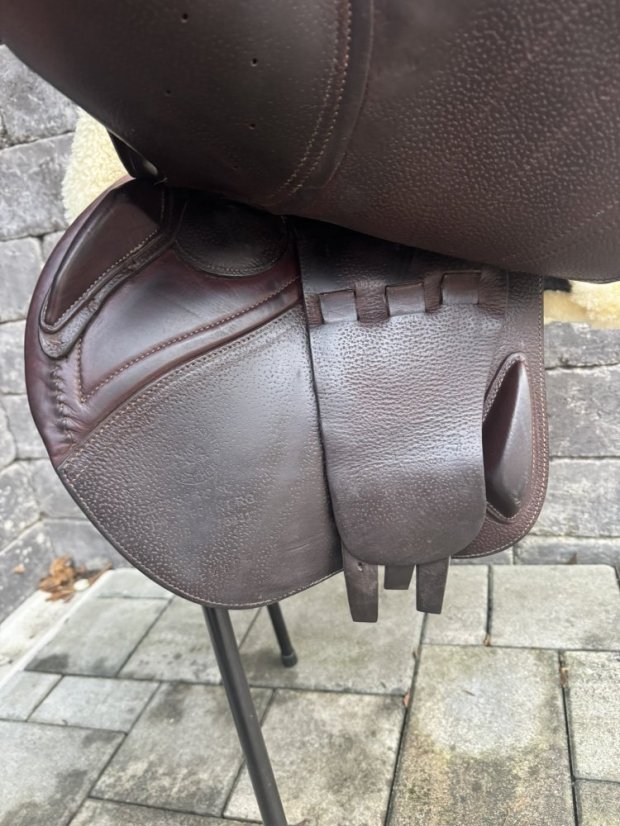 CWD 2gs skokové sedlo