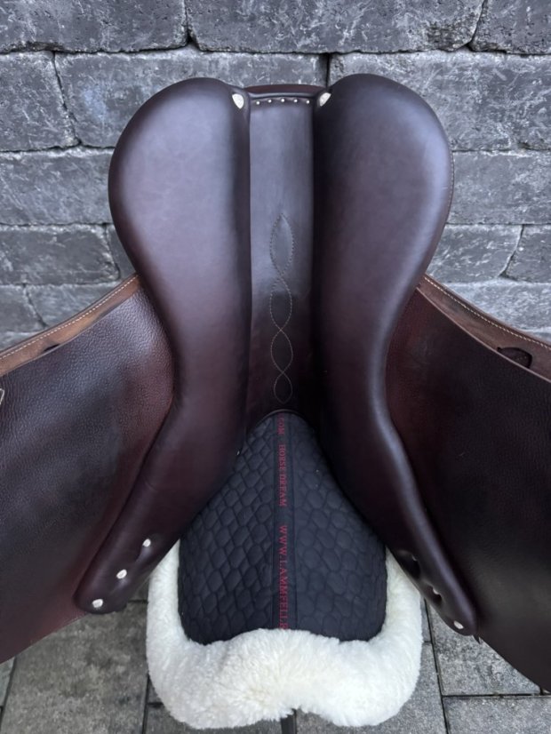 Skokové sedlo Antarés Connexion