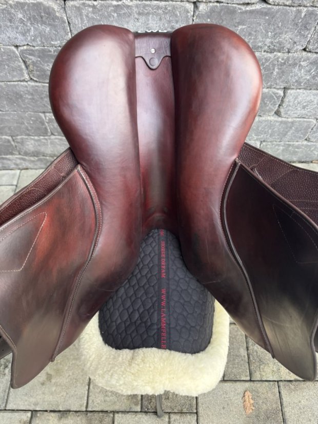 CWD 2gs skokové sedlo