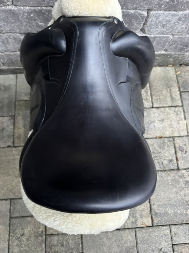 Drezúrne sedlo Devoucoux Mendia