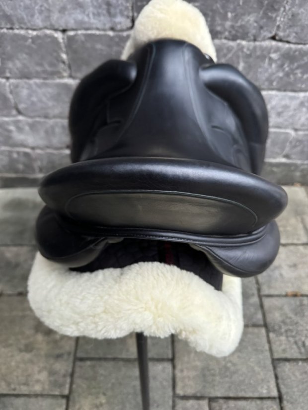 Drezúrne sedlo Devoucoux Mendia